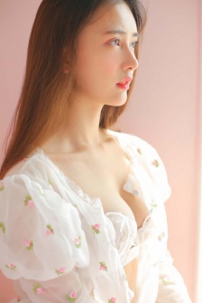 女朋友的丰满吗米